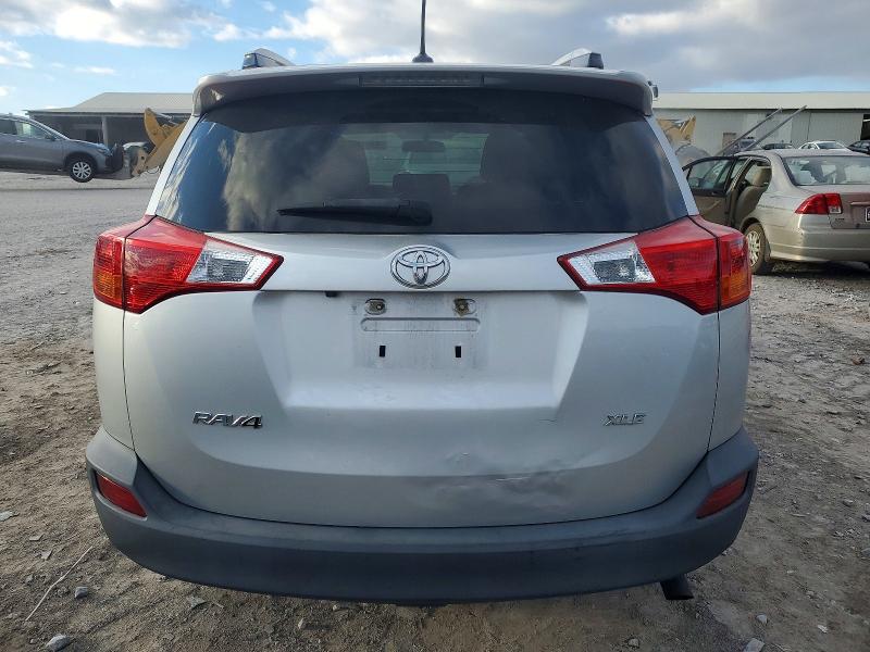 Фото 6 - TOYOTA RAV4