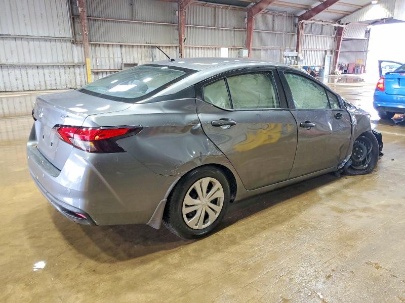 Фото 3 - NISSAN VERSA