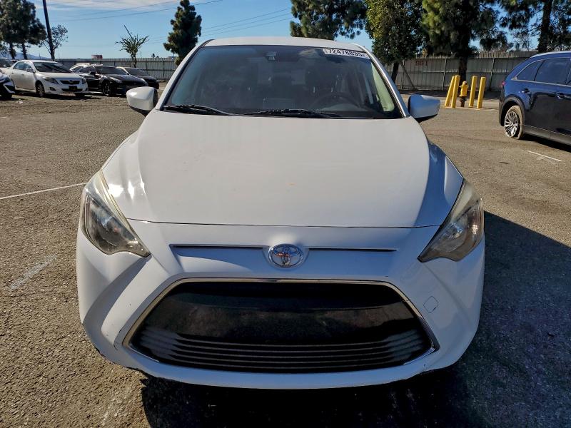 Фото 5 - TOYOTA YARIS