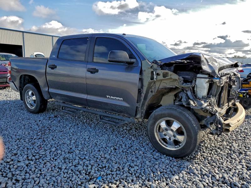 Фото 4 - TOYOTA TUNDRA