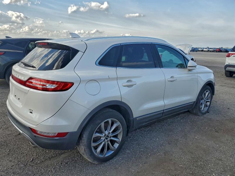 Фото 3 - LINCOLN MKZ