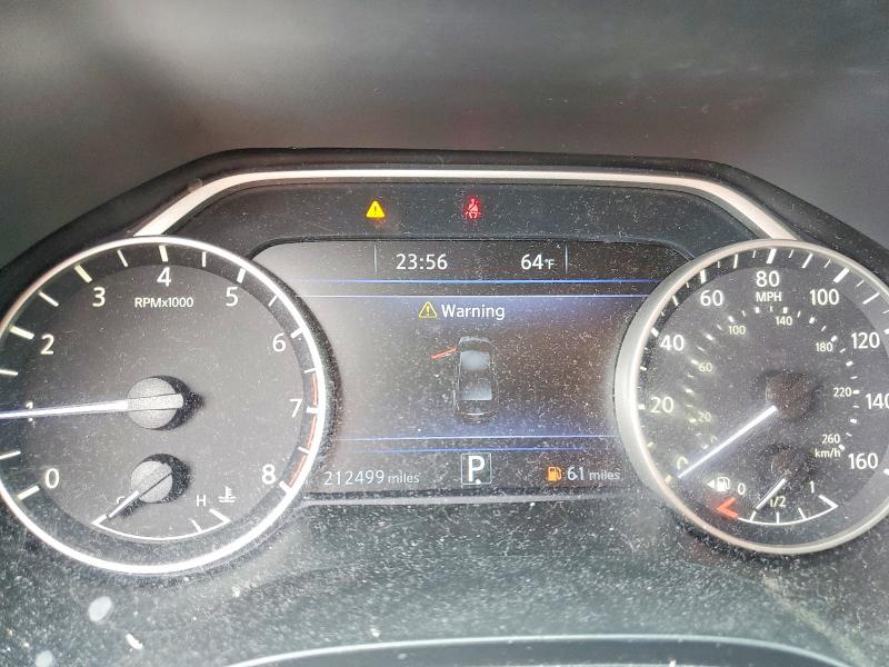 Фото 9 - NISSAN MAXIMA