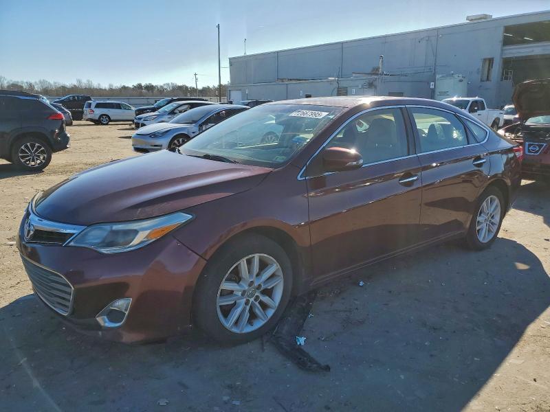 Фото 1 - TOYOTA AVALON