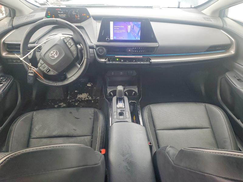 Фото 8 - TOYOTA PRIUS