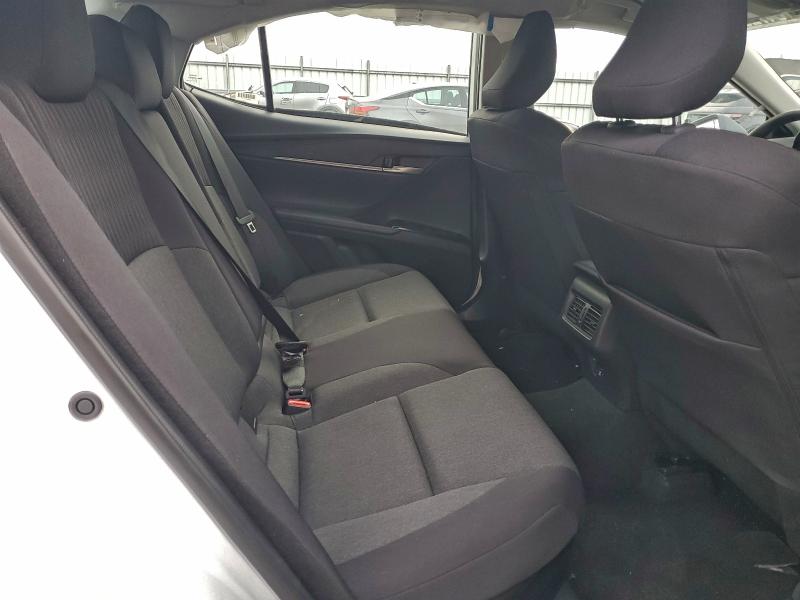 Фото 10 - TOYOTA CAMRY