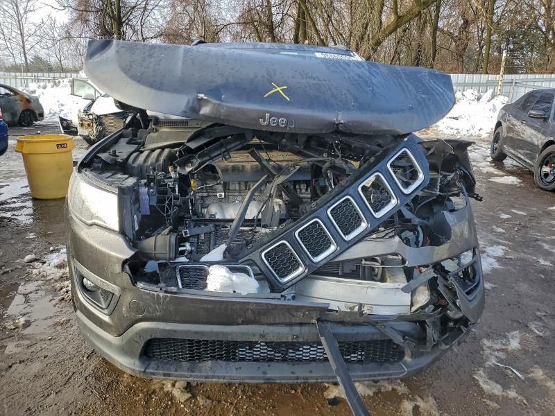 Фото 5 - JEEP COMPASS