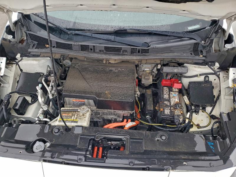 Фото 11 - NISSAN LEAF