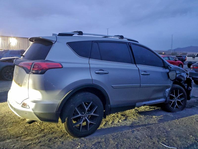 Фото 3 - TOYOTA RAV4