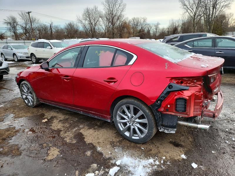 Фото 2 - MAZDA 3