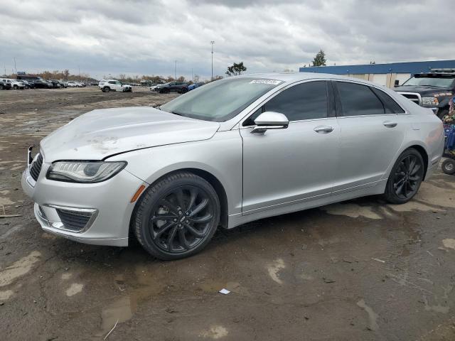 Фото 1 - LINCOLN MKZ