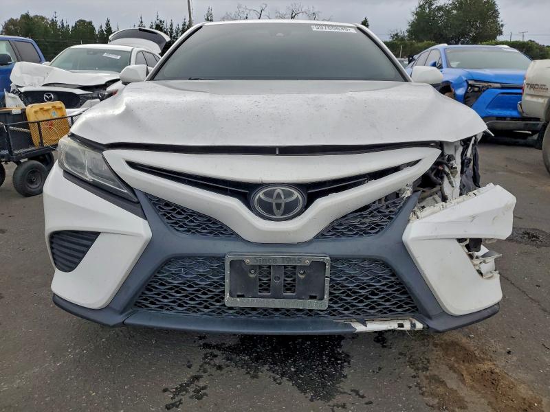 Фото 5 - TOYOTA CAMRY