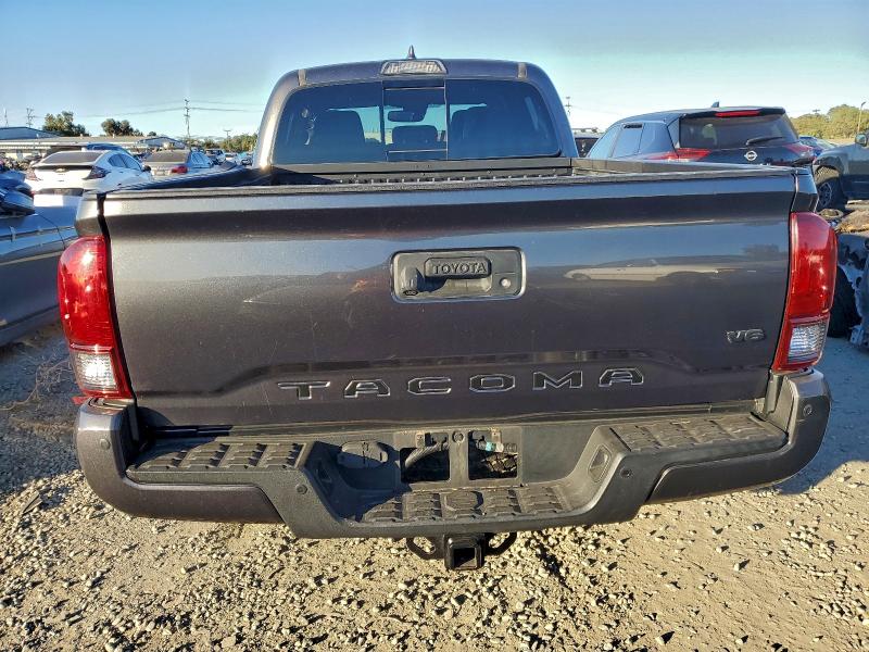 Фото 6 - TOYOTA TACOMA