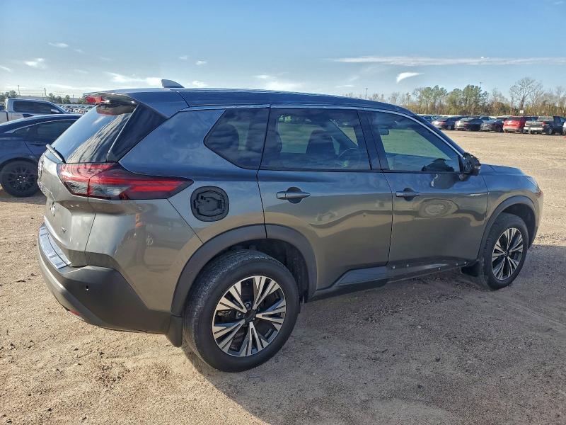 Фото 3 - NISSAN ROGUE