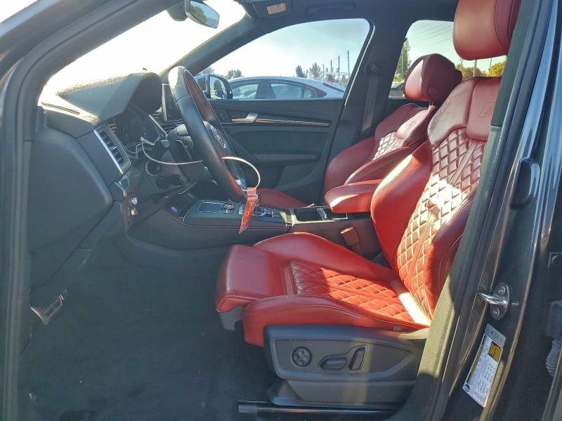 Фото 7 - AUDI SQ5