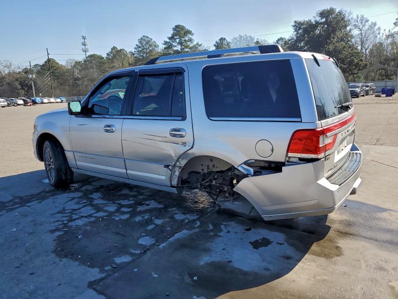 Фото 2 - LINCOLN NAVIGATOR