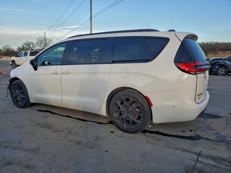 Фото 2 - CHRYSLER PACIFICA