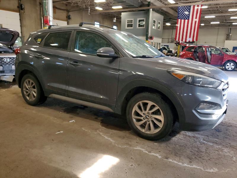 Фото 4 - HYUNDAI TUCSON