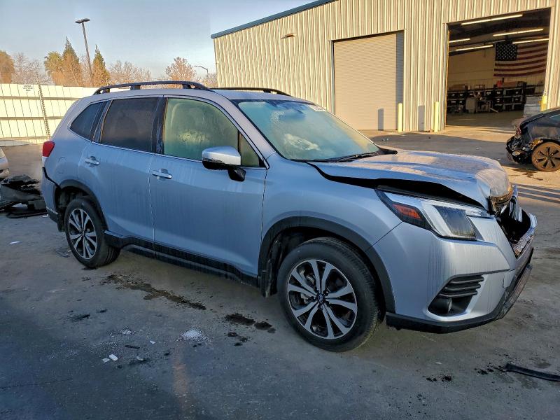 Фото 4 - SUBARU FORESTER