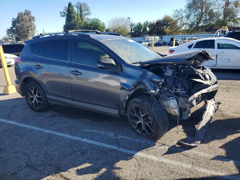 Фото 4 - TOYOTA RAV4