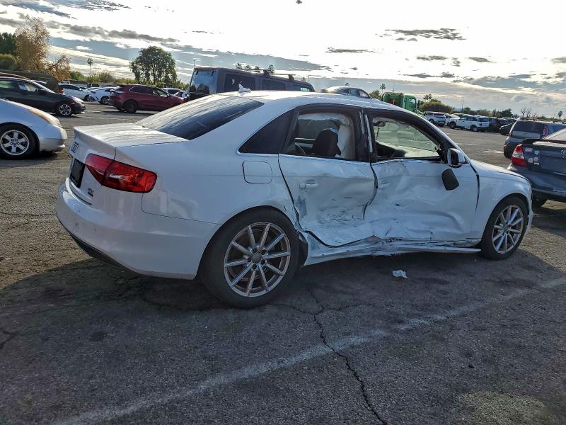 Фото 3 - AUDI A4