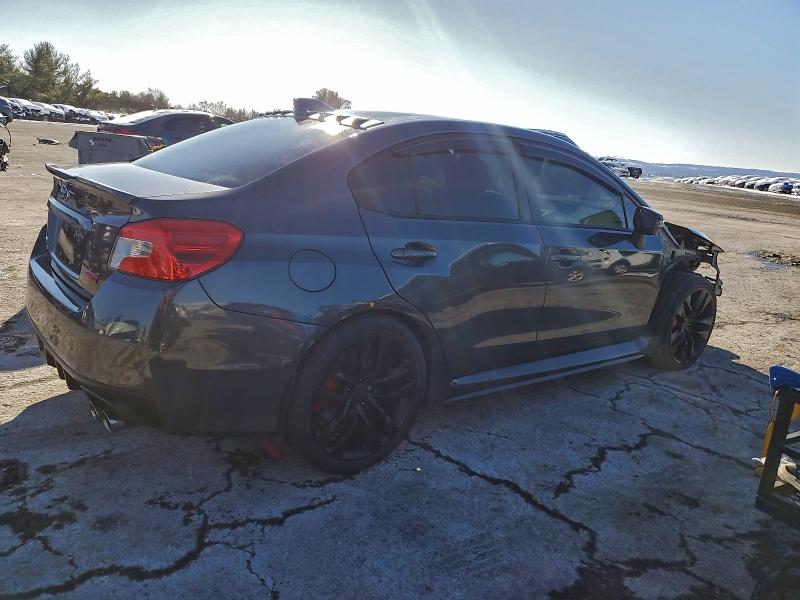 Фото 3 - SUBARU WRX