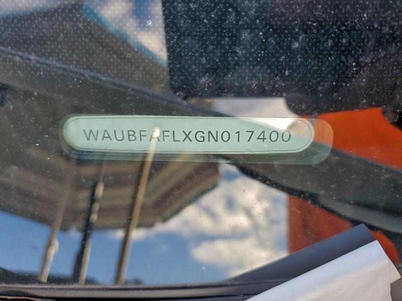 Фото 12 - AUDI A4