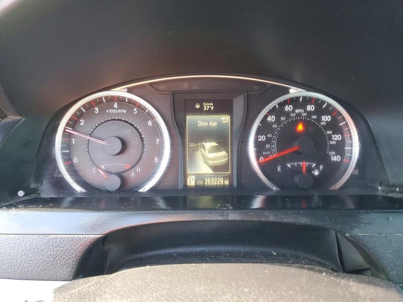 Фото 9 - TOYOTA CAMRY