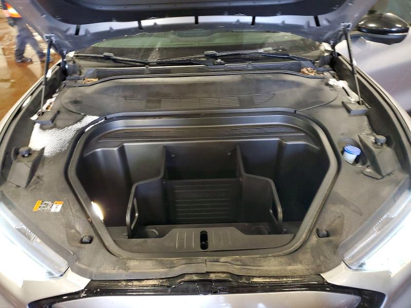 Фото 12 - FORD MUSTANG