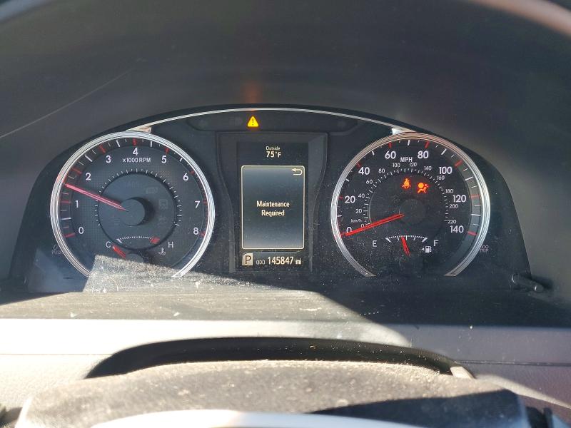 Фото 9 - TOYOTA CAMRY