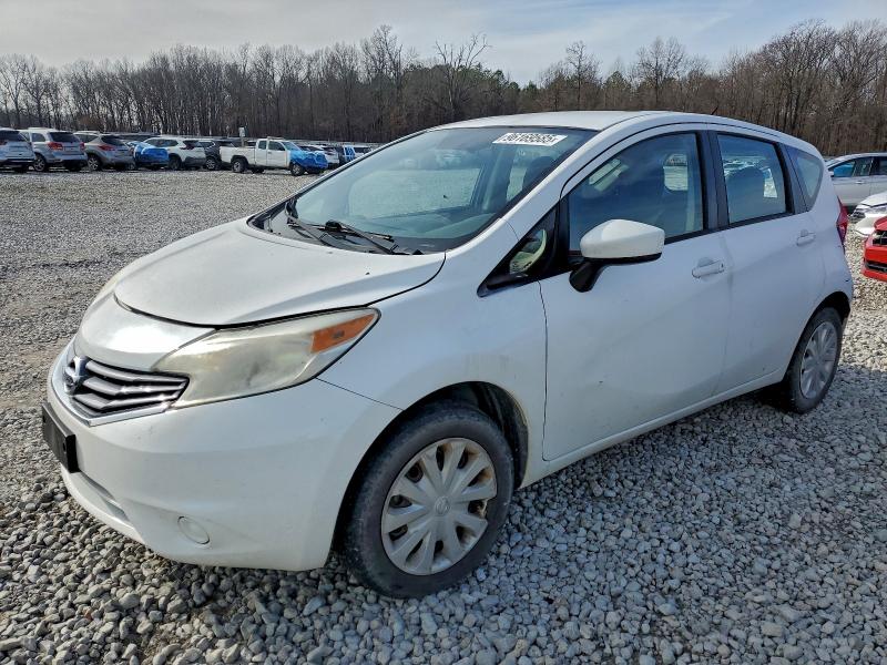 Фото 1 - NISSAN VERSA