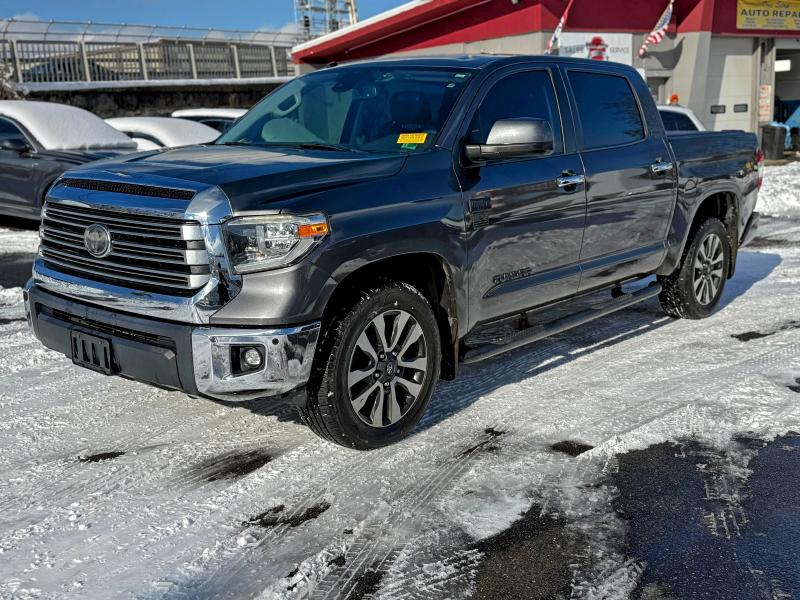 Фото 1 - TOYOTA TUNDRA