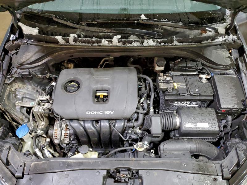 Фото 11 - HYUNDAI ELANTRA