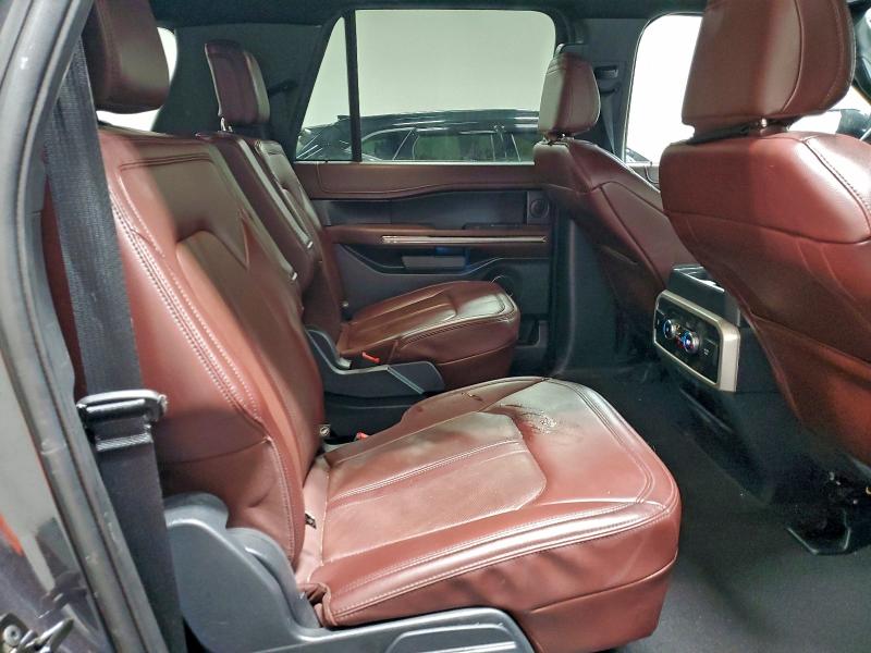 Фото 11 - FORD EXPEDITION