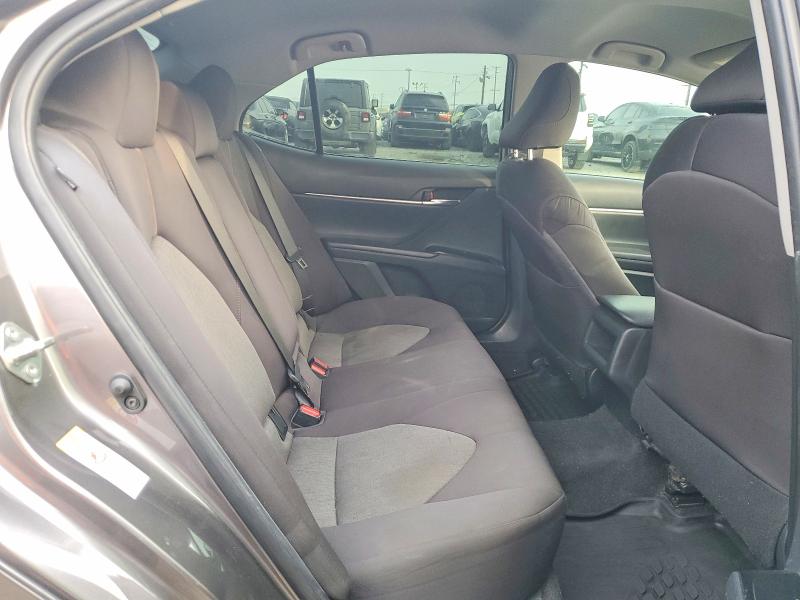 Фото 10 - TOYOTA CAMRY