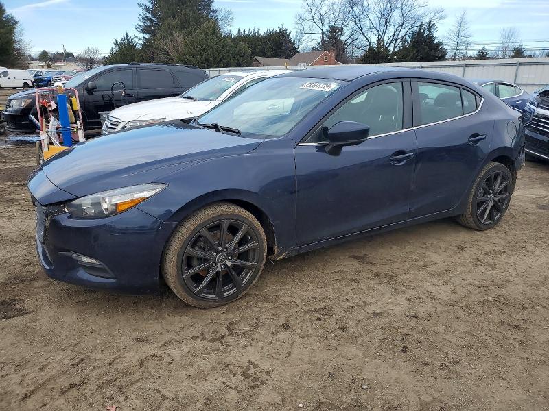 Фото 1 - MAZDA 3