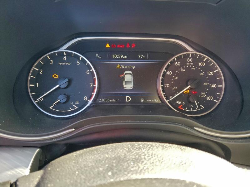 Фото 9 - NISSAN MAXIMA