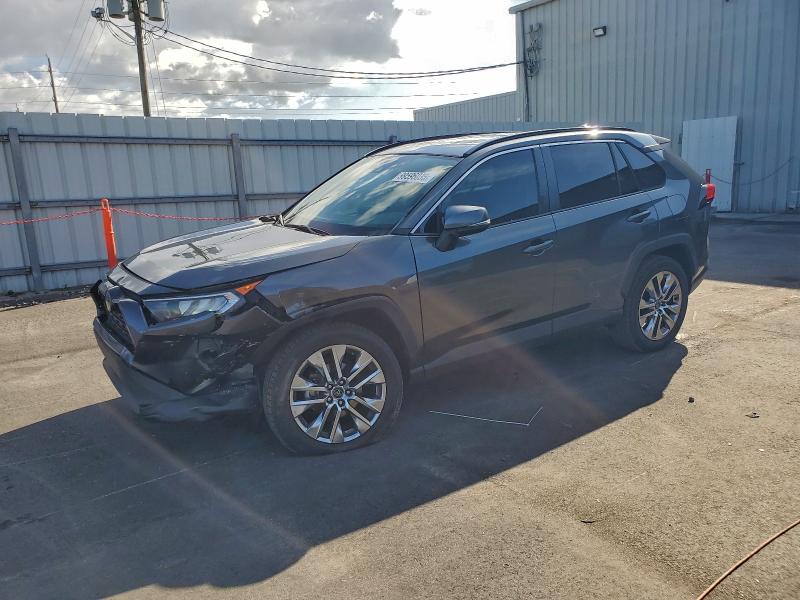 Фото 1 - TOYOTA RAV4