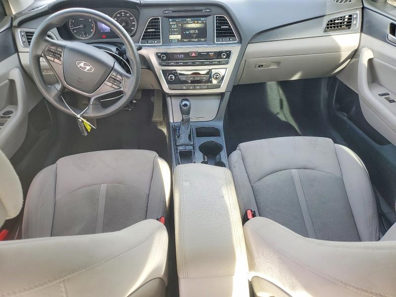 Фото 8 - HYUNDAI SONATA