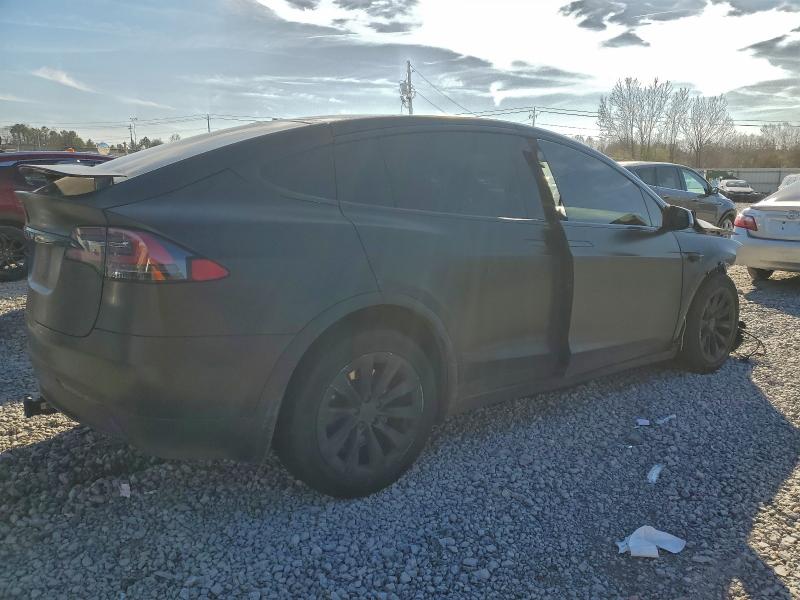 Фото 3 - TESLA MODEL X