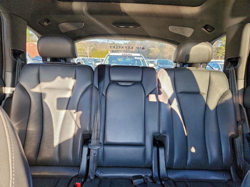 Фото 10 - AUDI Q7