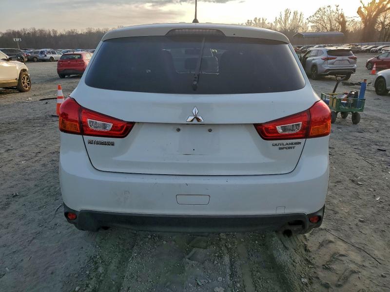 Фото 6 - MITSUBISHI OUTLANDER