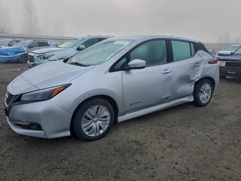 Фото 1 - NISSAN LEAF