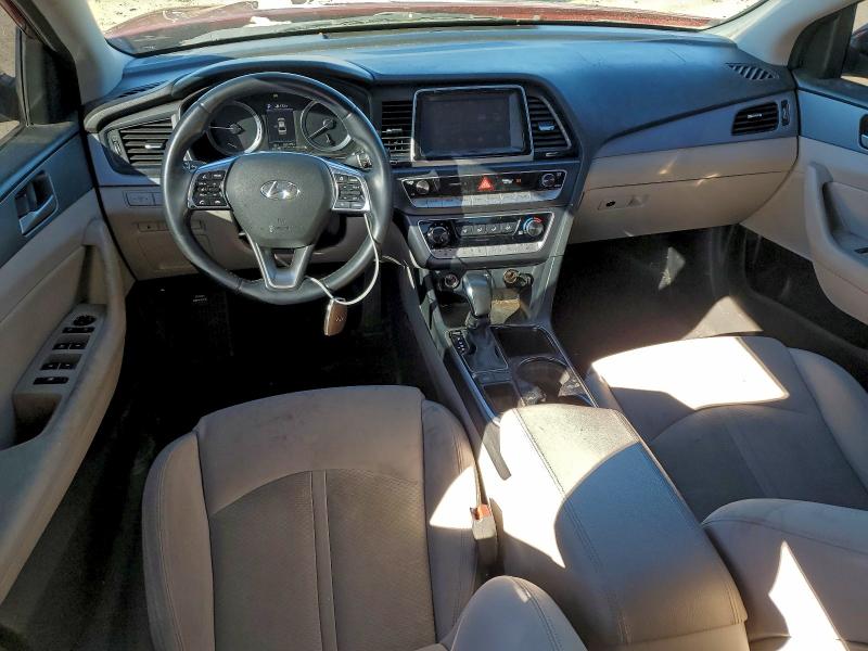 Фото 8 - HYUNDAI SONATA