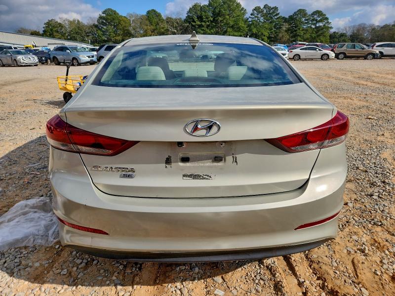 Фото 6 - HYUNDAI ELANTRA