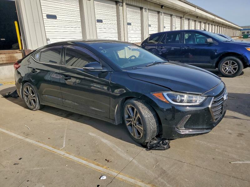 Фото 4 - HYUNDAI ELANTRA