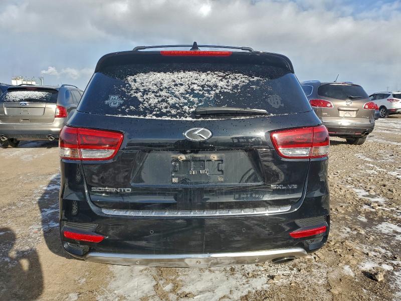 Фото 6 - KIA SORENTO