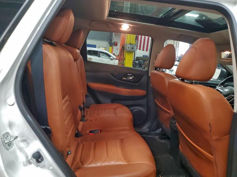 Фото 11 - NISSAN ROGUE