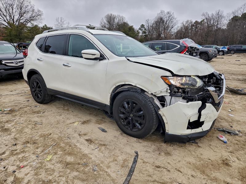 Фото 4 - NISSAN ROGUE