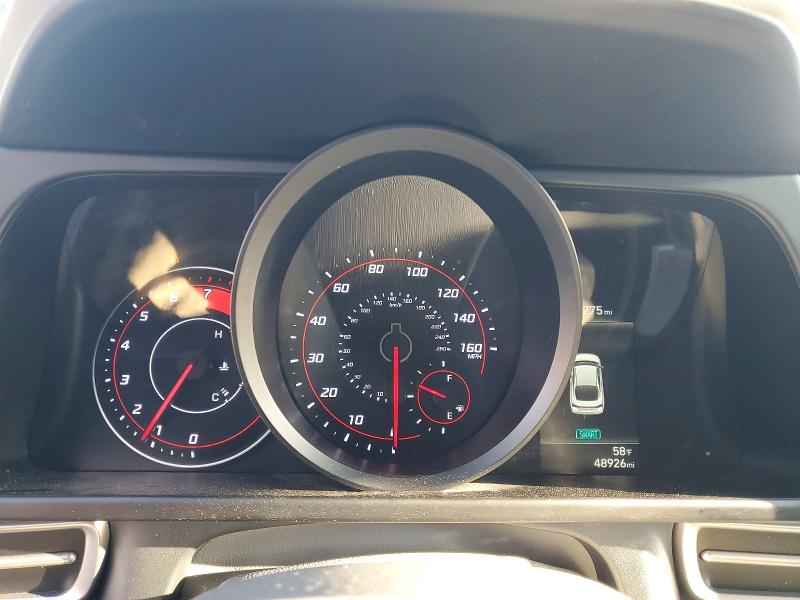 Фото 9 - HYUNDAI ELANTRA