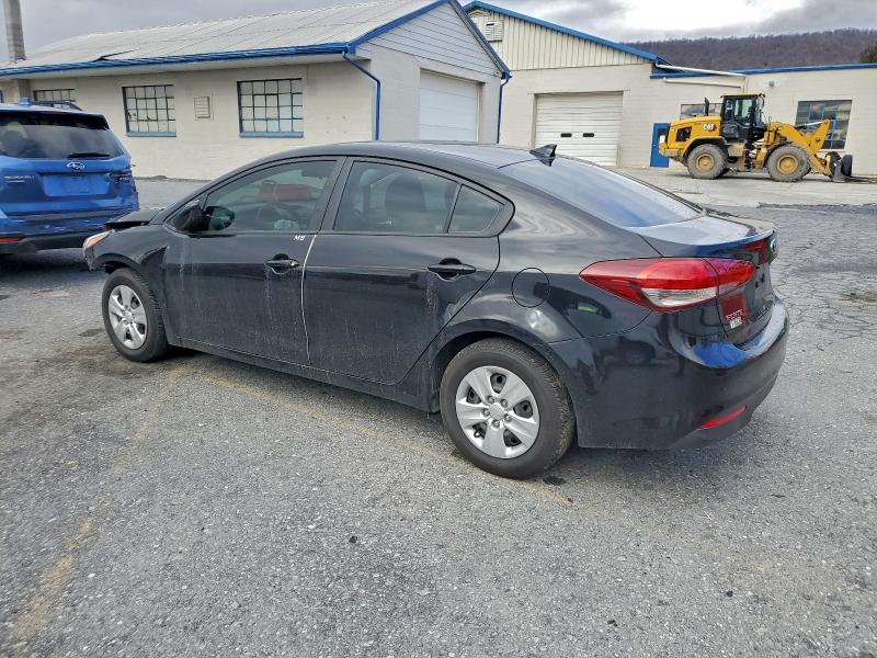 Фото 2 - KIA FORTE